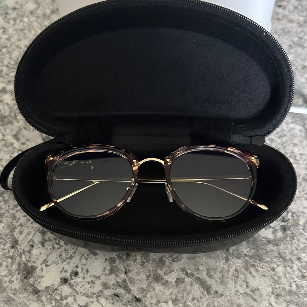 Stylish Tortoiseshell Bluelight glasses with Case